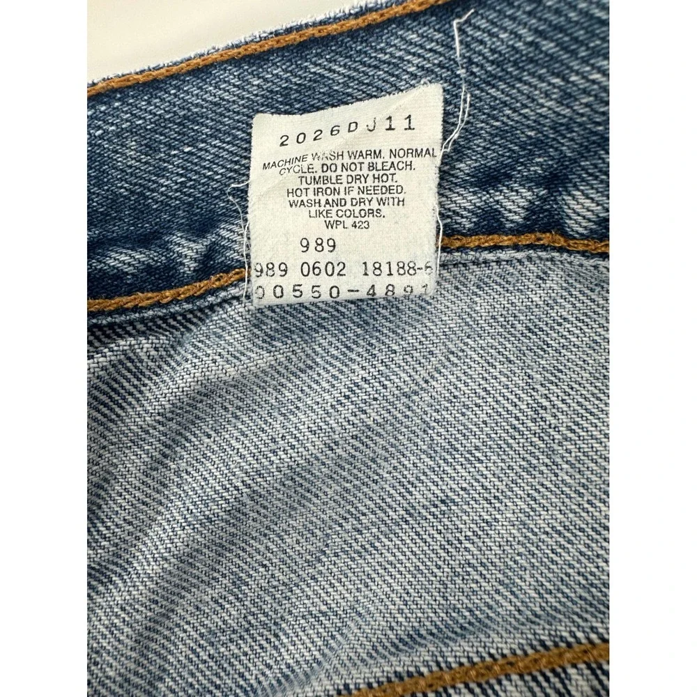 Vintage Levis 550 Relaxed Fit Tapered Jeans Mens 38x30 Medium Wash 00550-4891